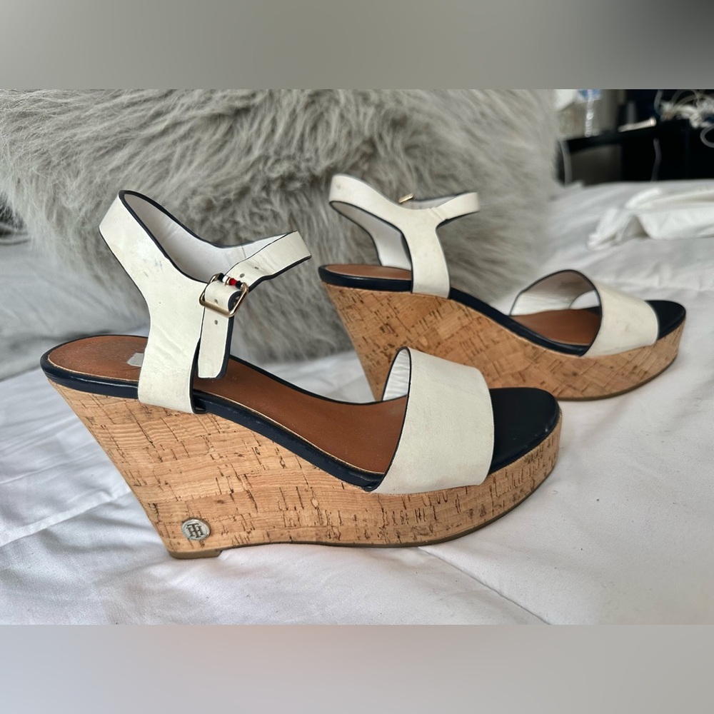 Tommy Hilfiger White Wedge Sandals with Cork Platform Size 7M